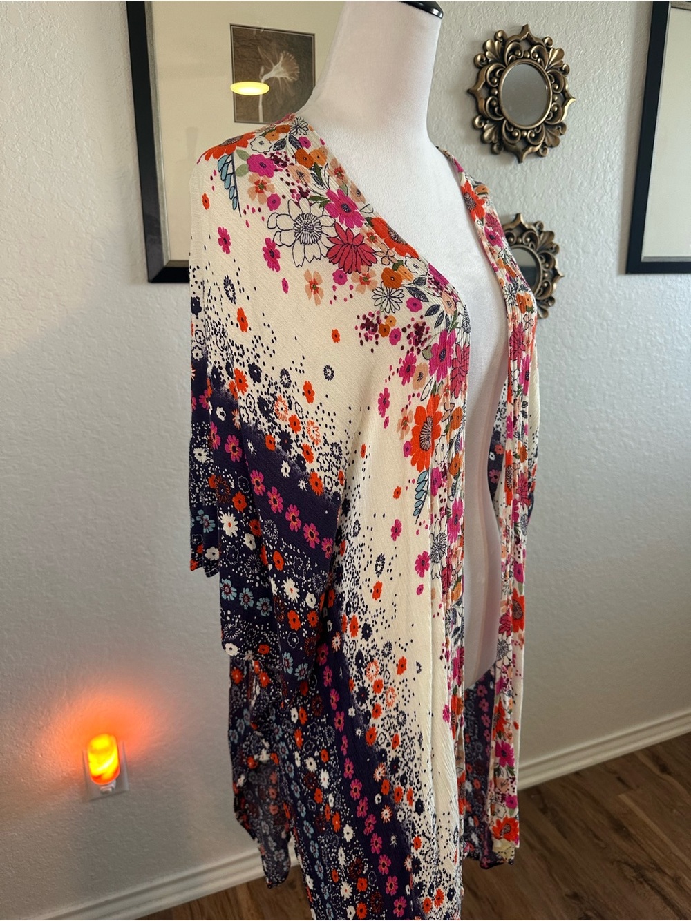 En Créme Bohemian Floral Kimono ✨🌺✨